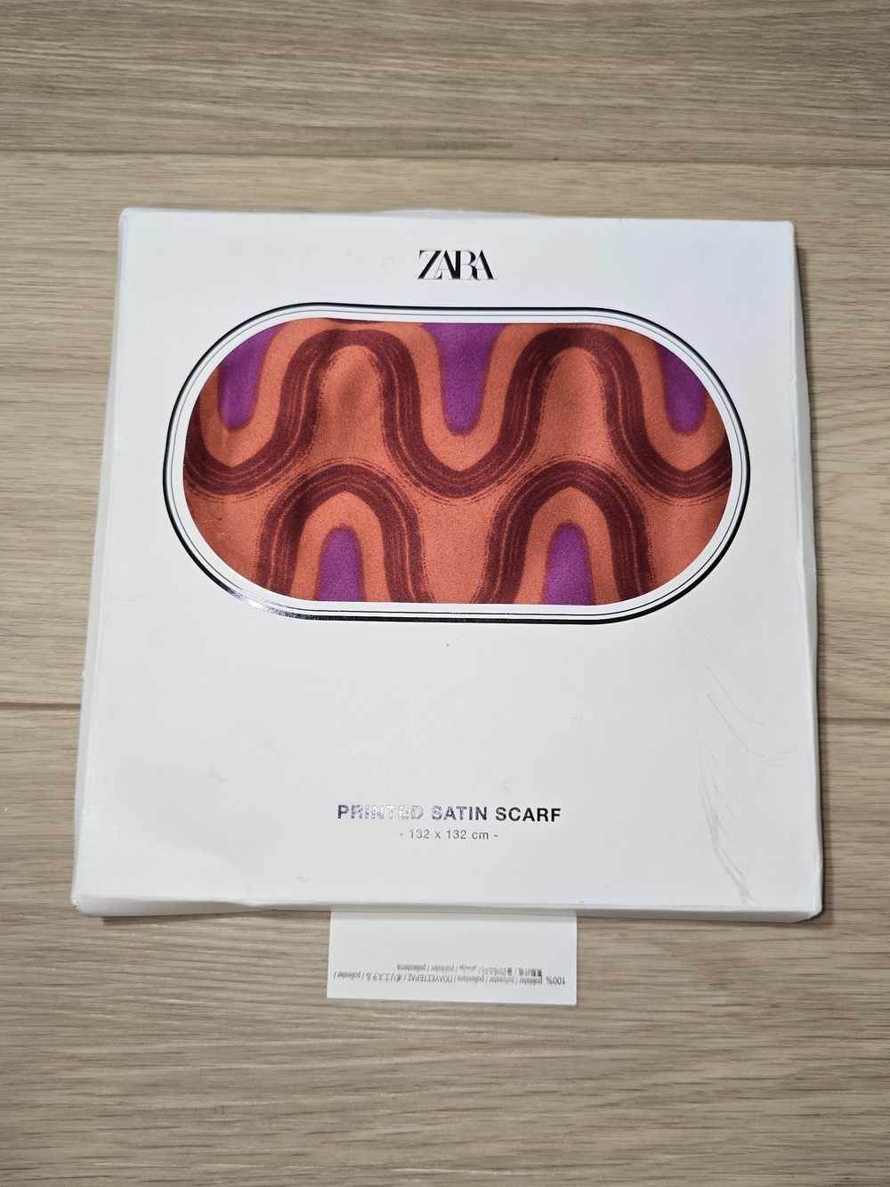 NIB Zara Printed Satin Scarf – Bold Retro Wavy Abstract Design